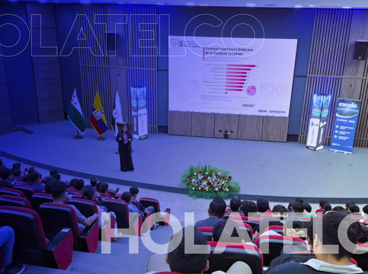 INTELIGENCIA ARTIFICIAL Y TRANSFORMACIÓN DIGITAL TELCONET LATAM COMPARTIÓ SU VISIÓN EN  LAS III JORNADAS ACADÉMICAS DE INGENIERÍA EN SOFTWARE DE UNEMI